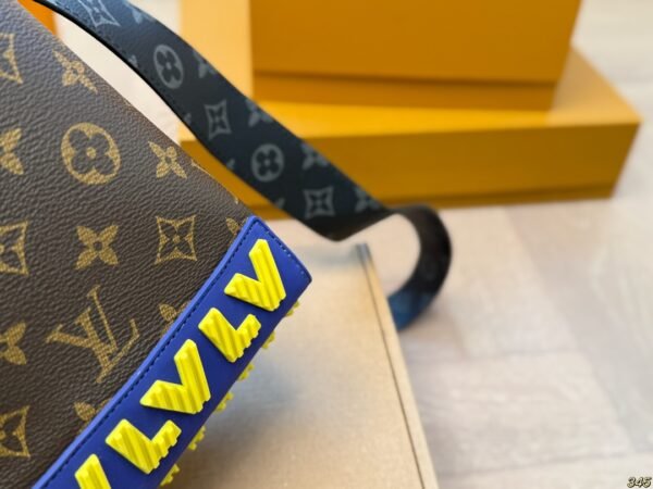 LV  Rubber-themed Cruiser Monogram French Fries Bag