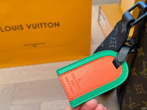 LV  Rubber-themed Cruiser Monogram French Fries Bag