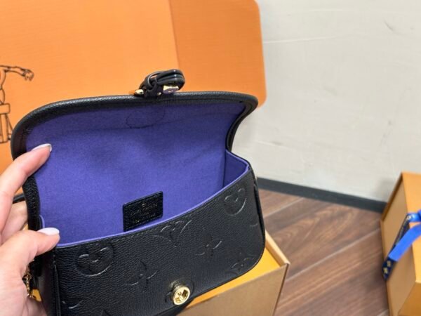 LV Diane Mini Baguette, Chip Version