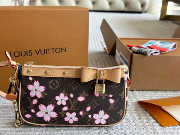 LV Mahjong Bag! Replica version