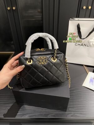 Chanel 25C Camera Bag