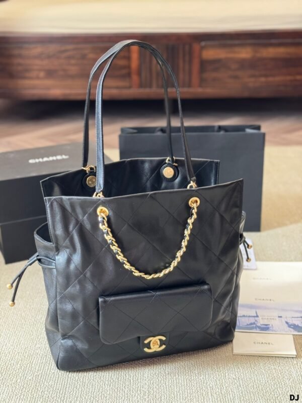 Chanel 25c Early Spring Shopping Bag