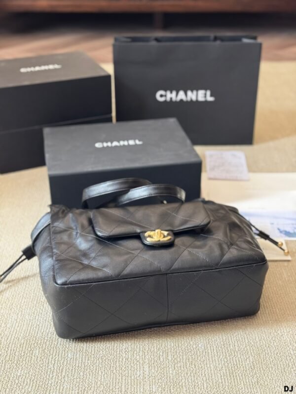 Chanel 25c Early Spring Shopping Bag