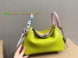 Hermès Lindy 30 shoulder bag
